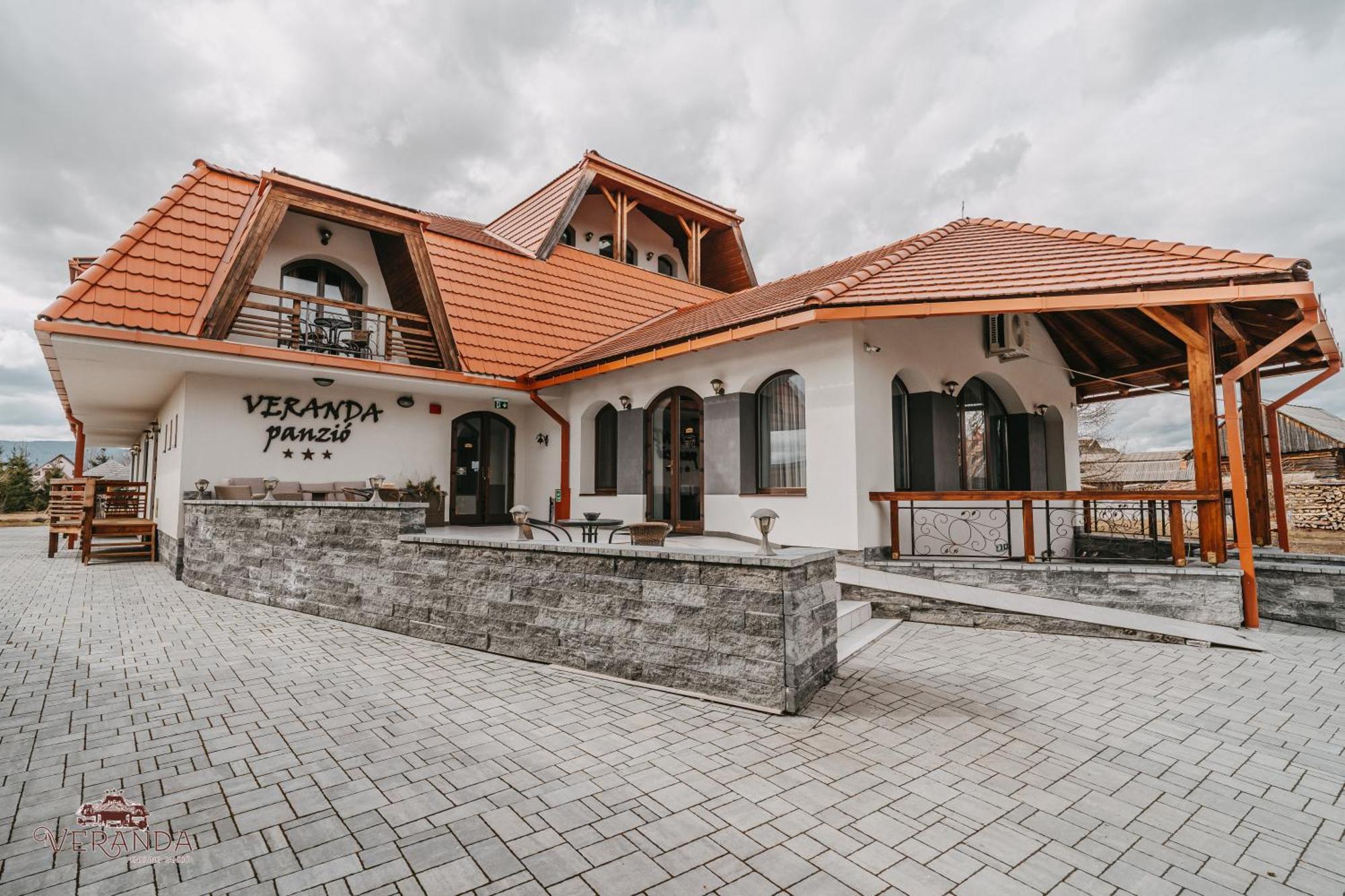 Veranda Panzio Remetea  Bagian luar foto